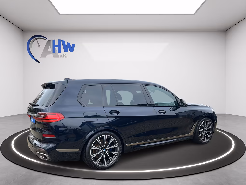 BMW X7 M50