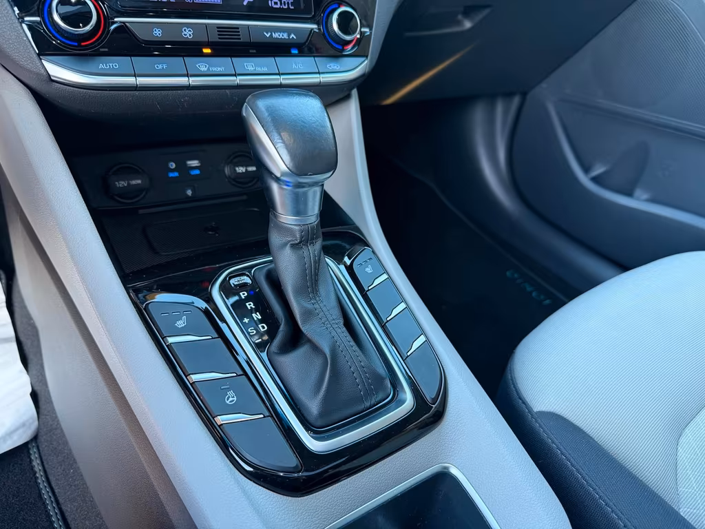 Hyundai IONIQ