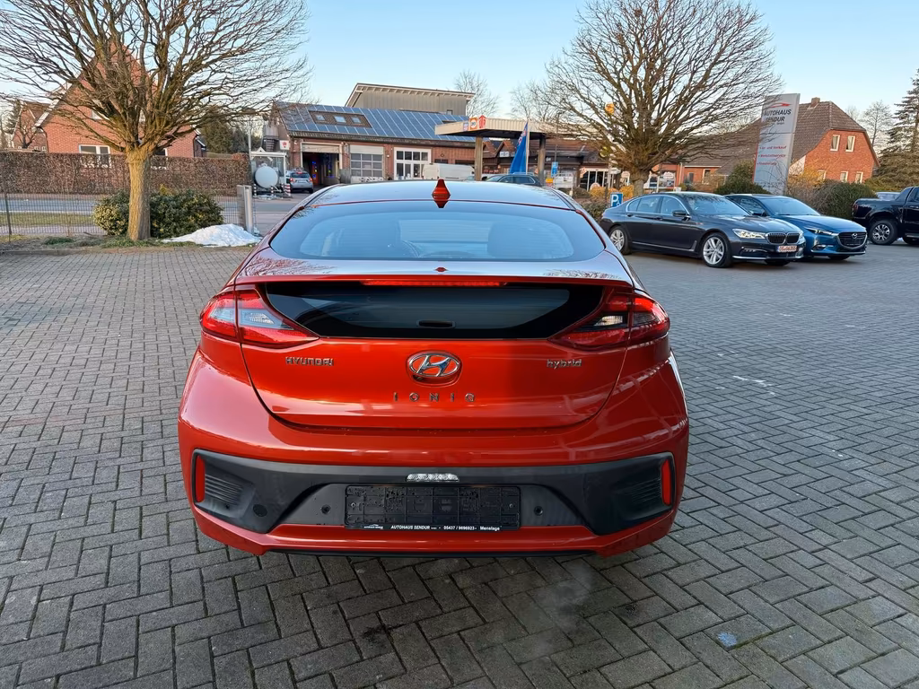 Hyundai IONIQ
