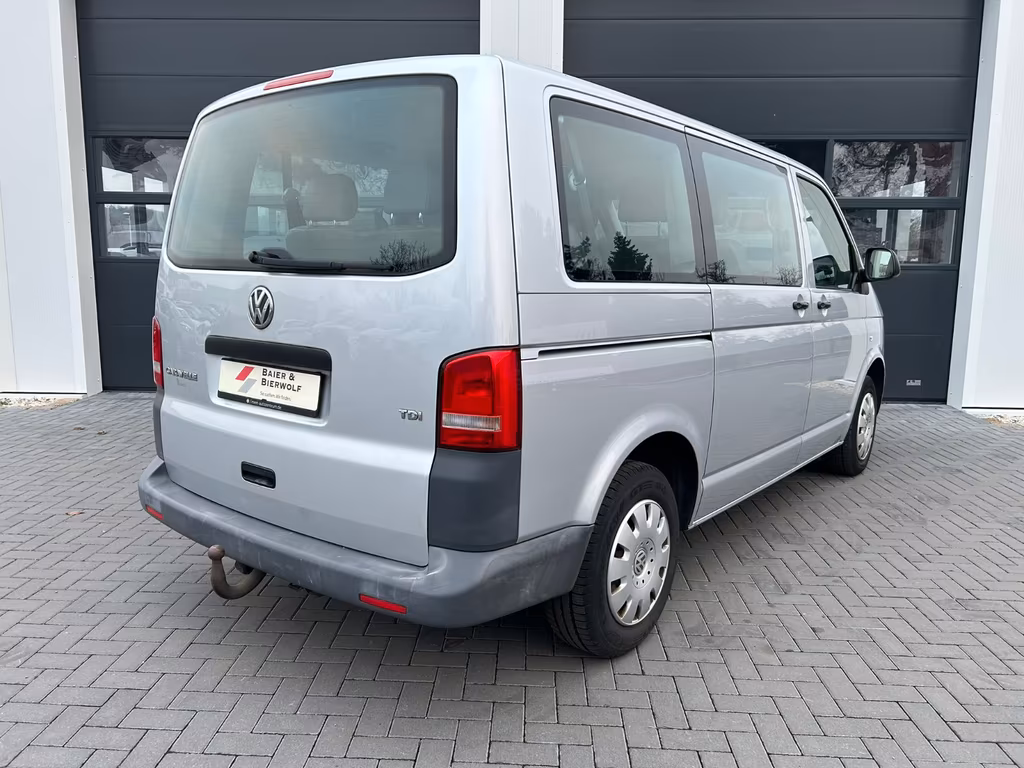 Volkswagen T5 Caravelle