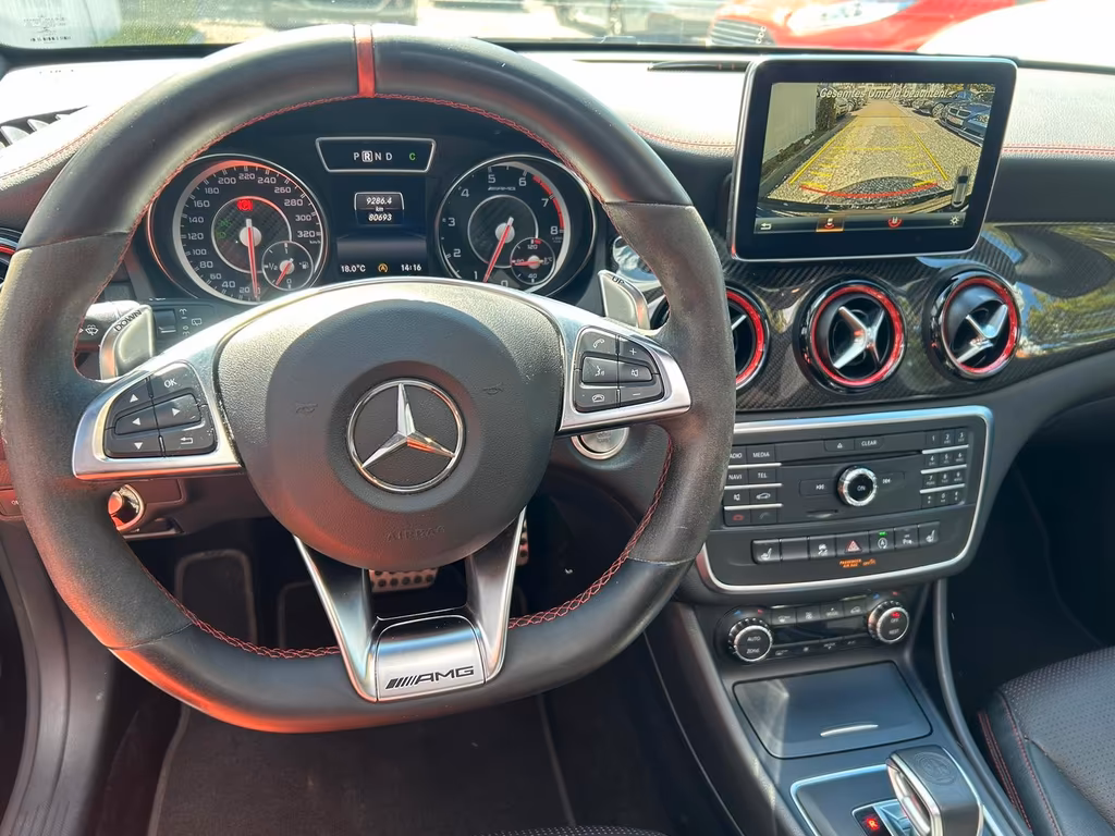 Mercedes-Benz CLA 45 AMG Shooting Brake