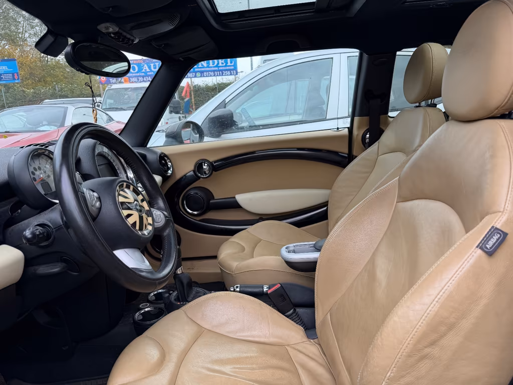 MINI Cooper Clubman