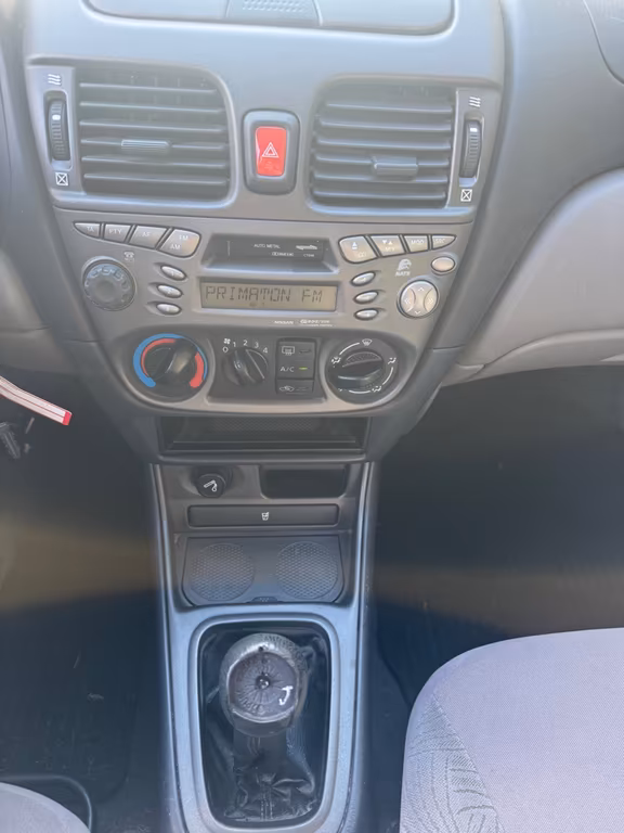 Nissan Almera