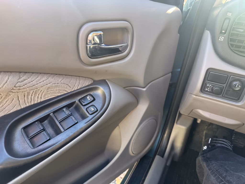 Nissan Almera