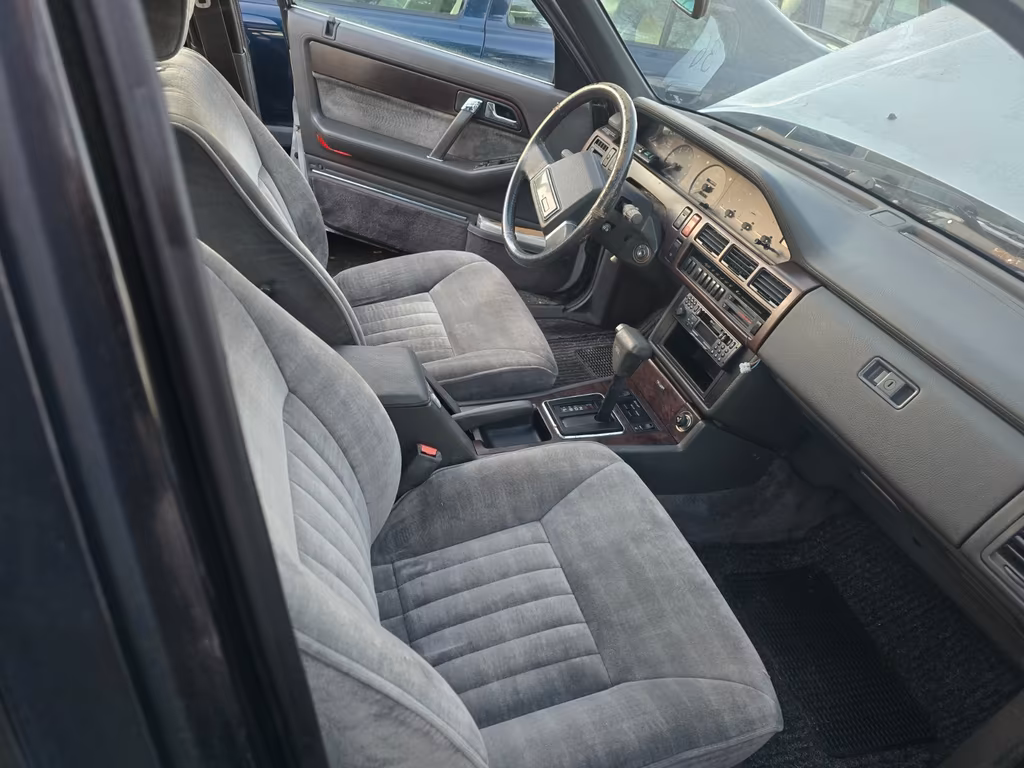 Mazda 929