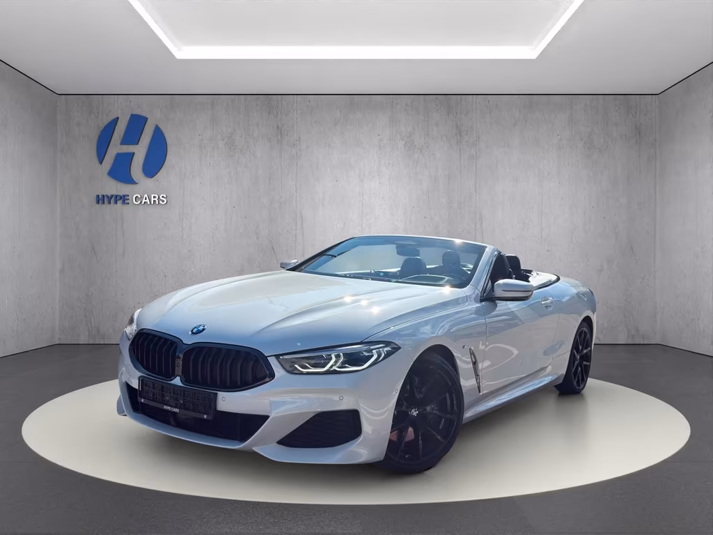BMW 840