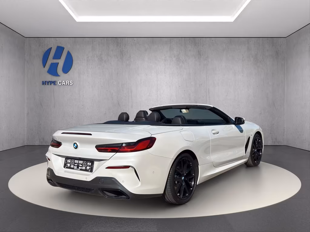 BMW 840