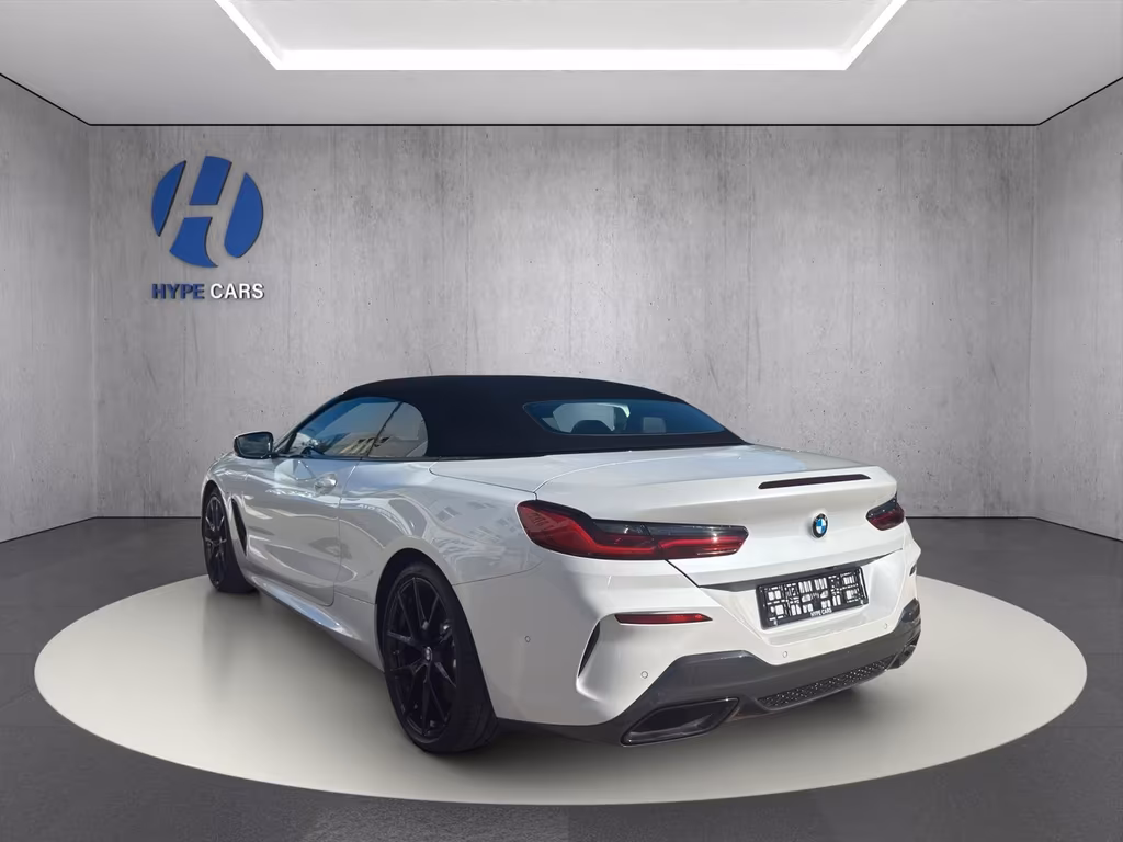 BMW 840