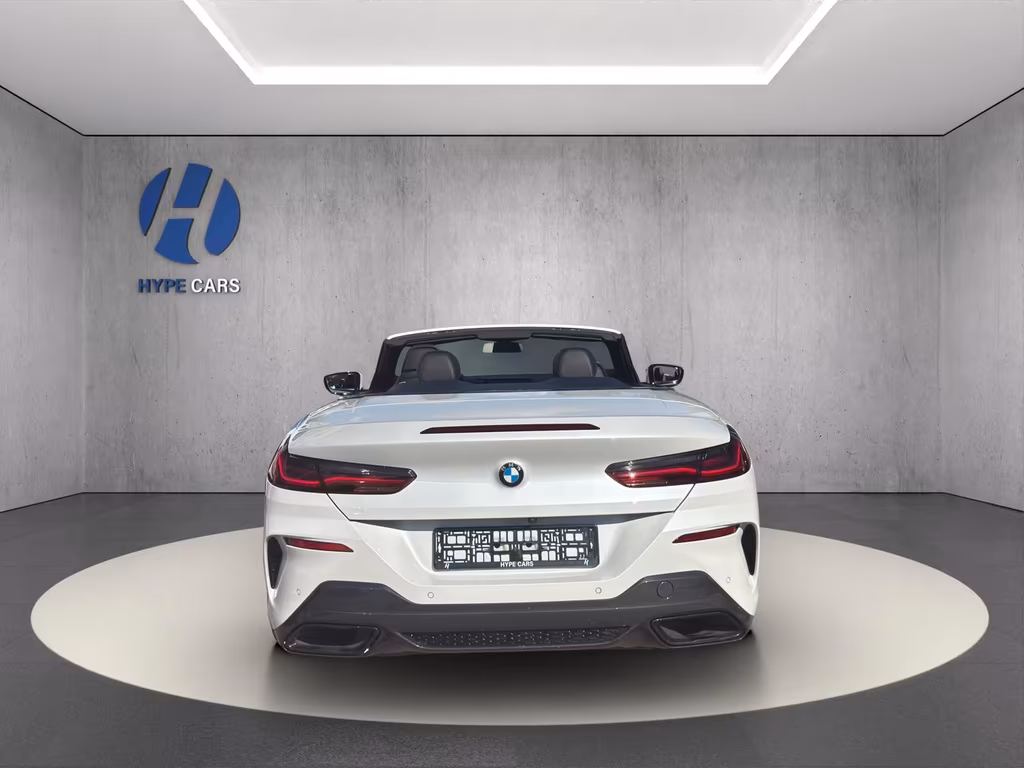 BMW 840