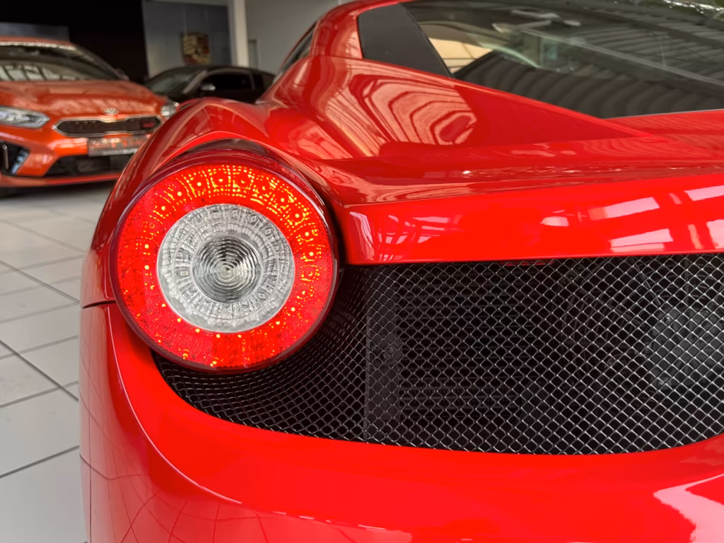 Ferrari 458