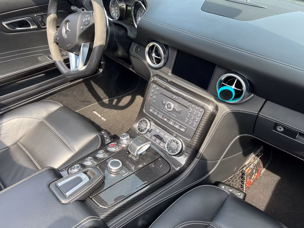 Mercedes-Benz SLS AMG