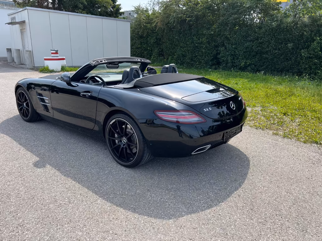 Mercedes-Benz SLS AMG