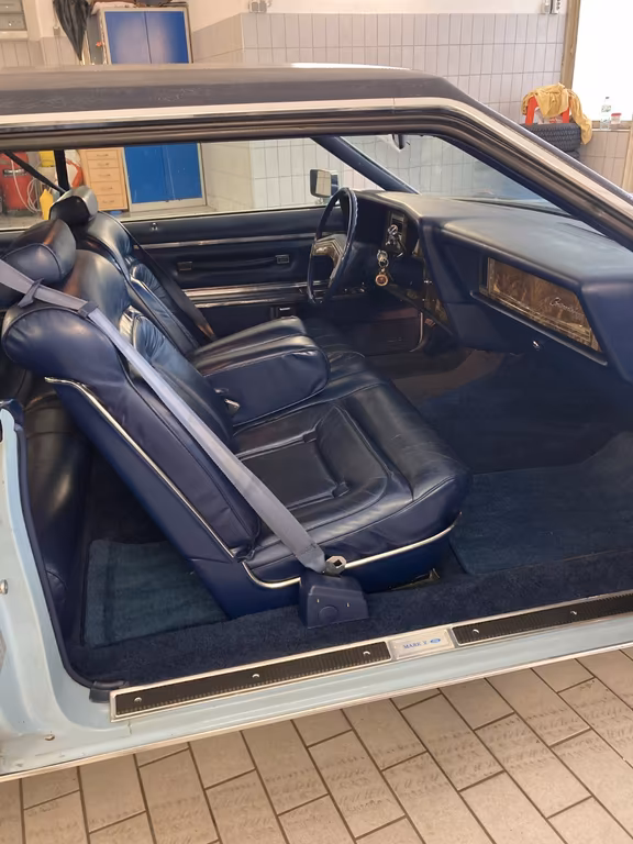 Lincoln Continental
