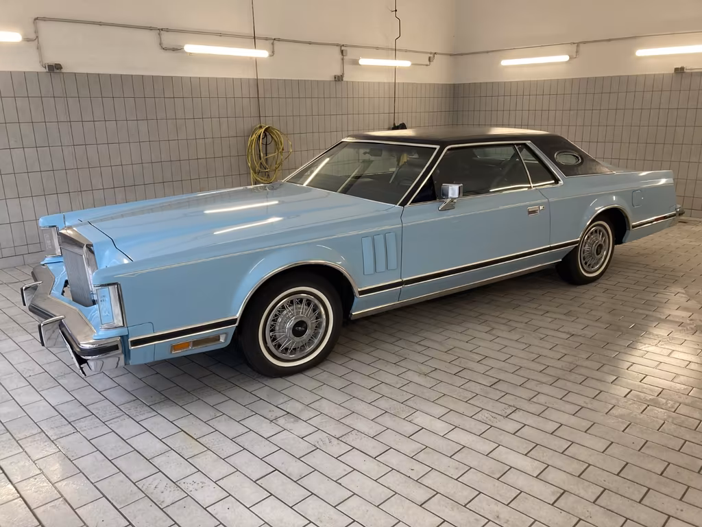 Lincoln Continental