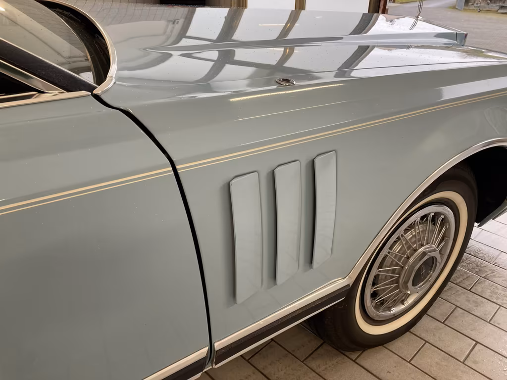 Lincoln Continental