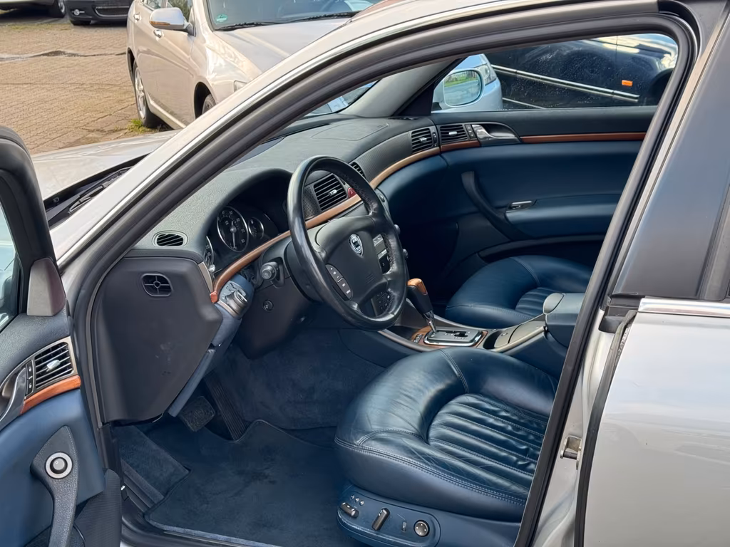 Lancia Thesis