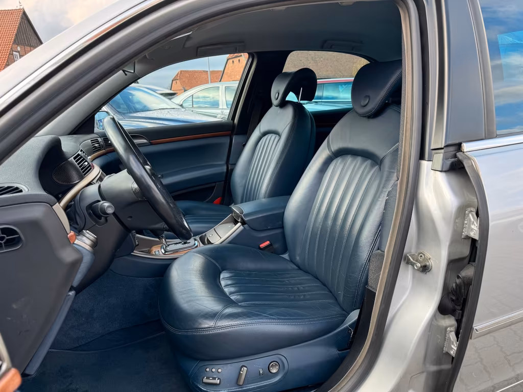 Lancia Thesis