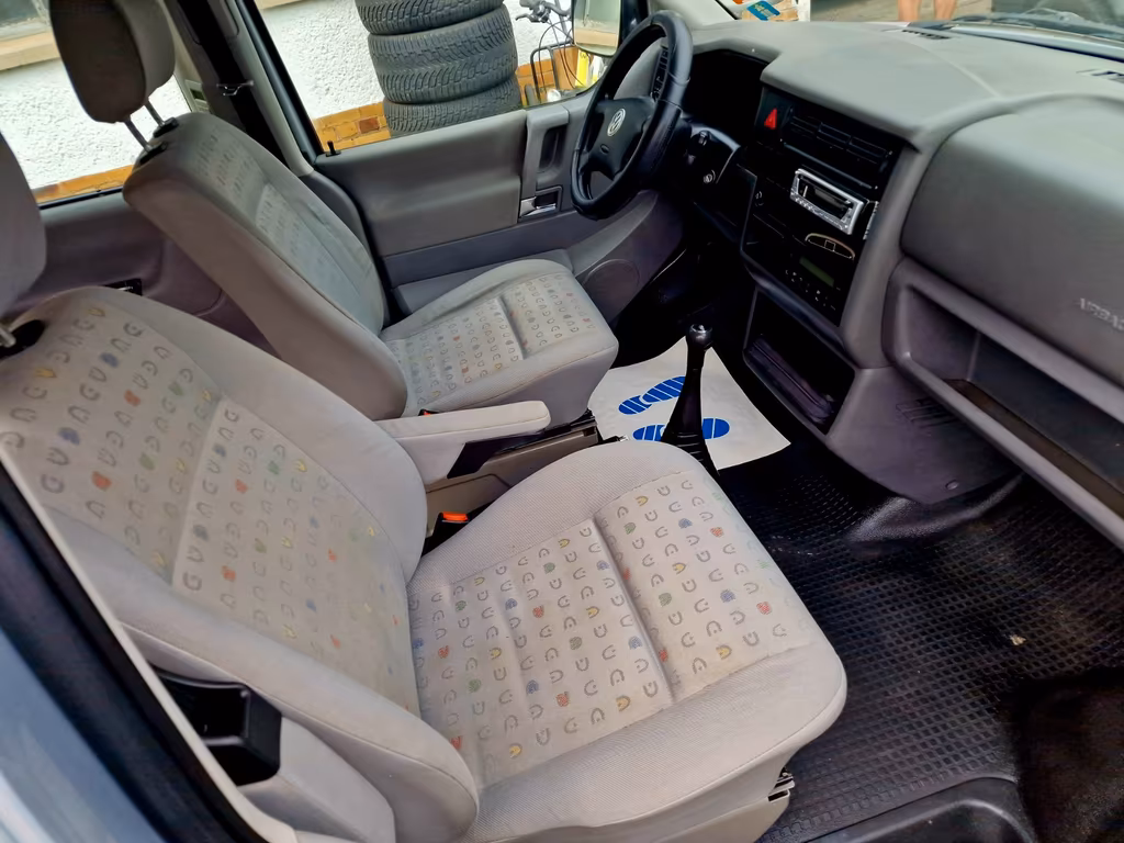 Volkswagen T4 Caravelle