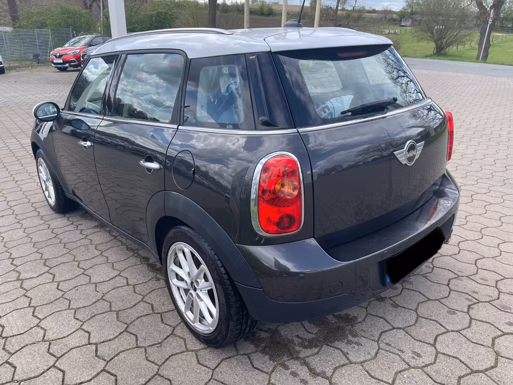 MINI Cooper D Countryman