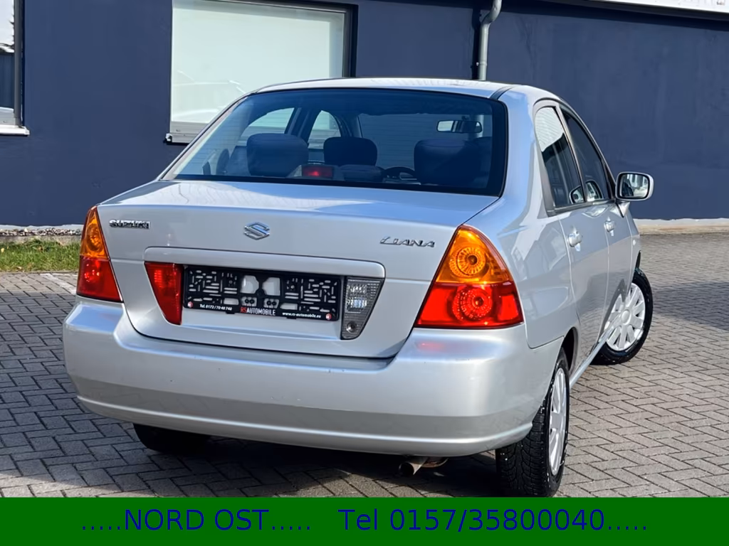 Suzuki Liana