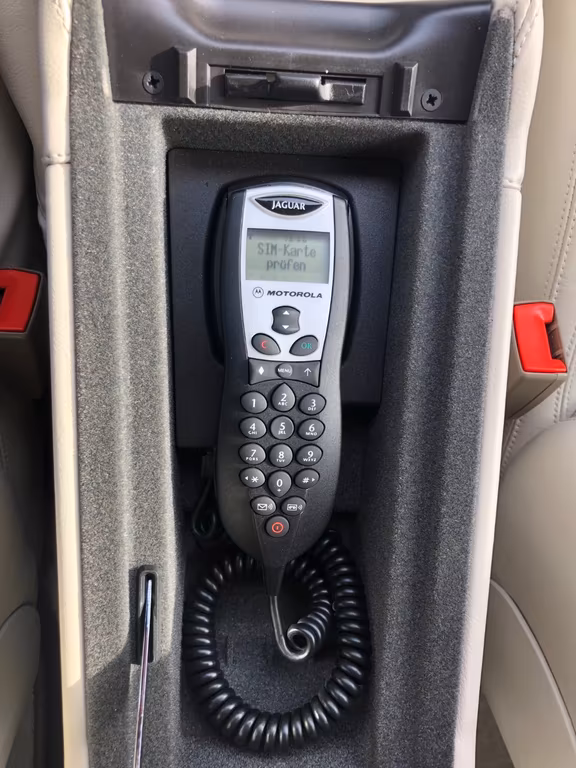 Jaguar XJ