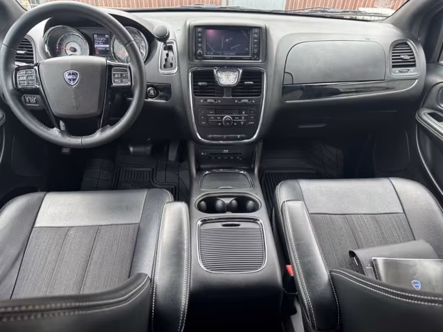 Lancia Voyager