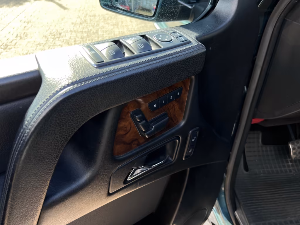 Mercedes-Benz G 350