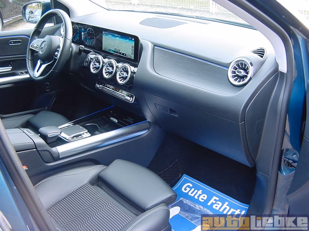 Mercedes-Benz B 220
