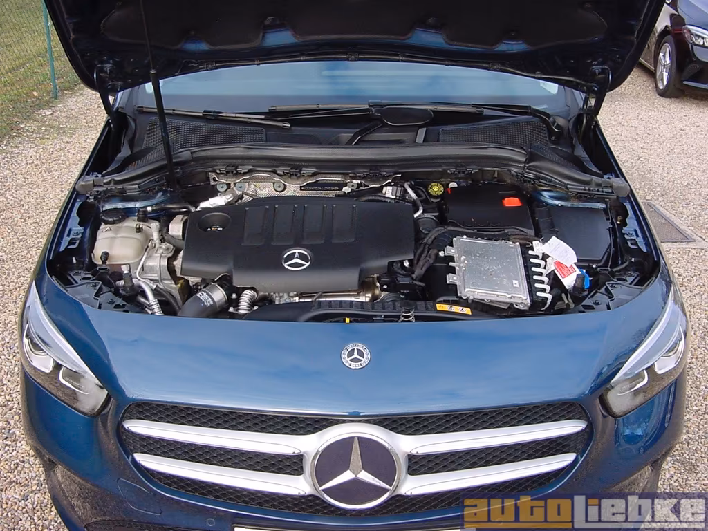 Mercedes-Benz B 220