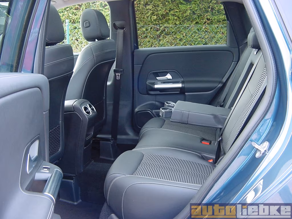 Mercedes-Benz B 220