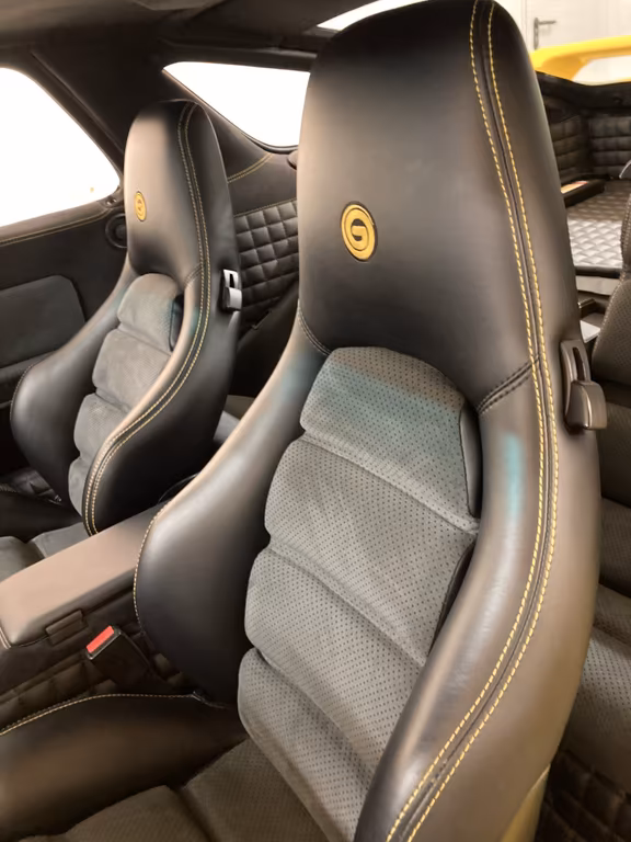 Porsche 928