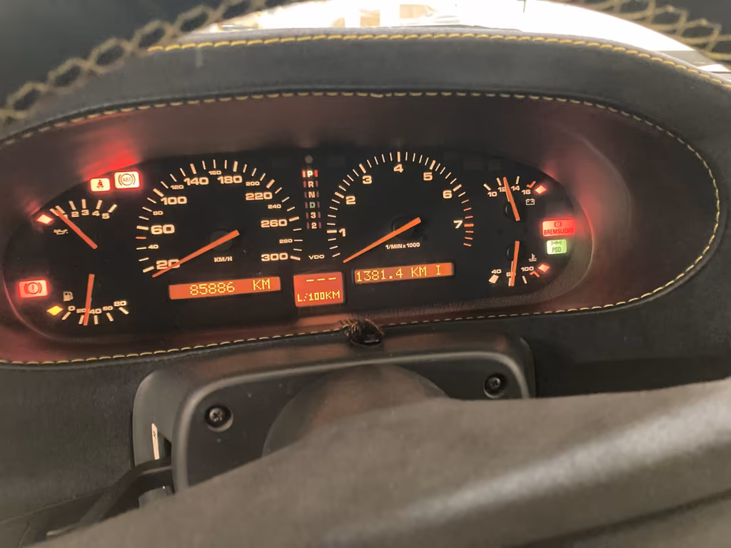 Porsche 928