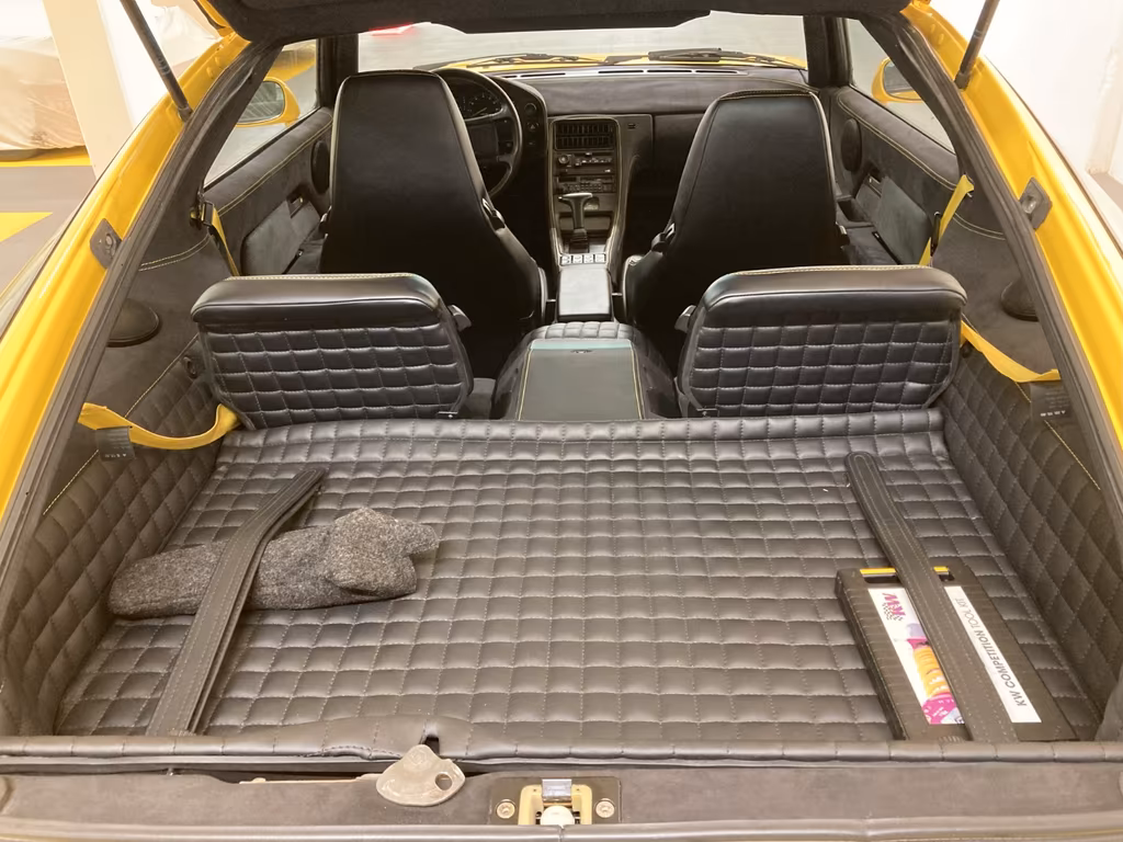 Porsche 928