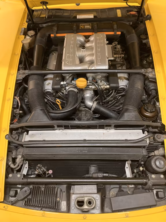 Porsche 928