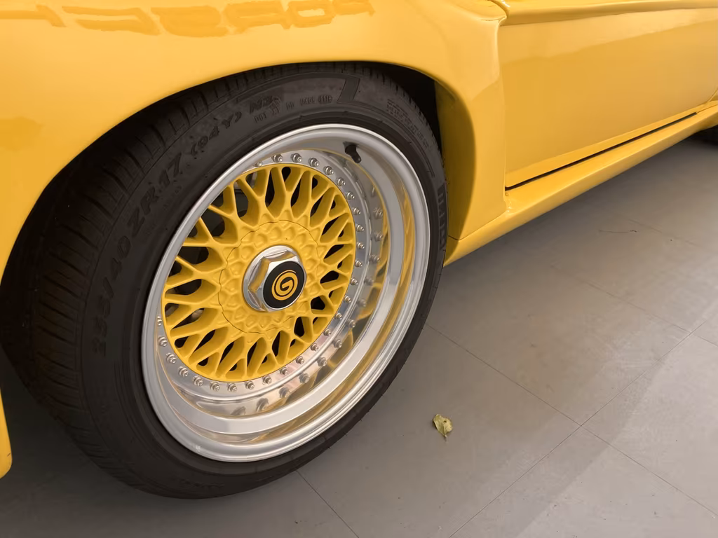 Porsche 928