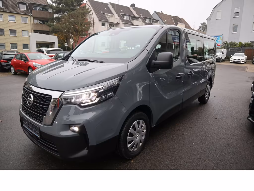 Nissan NV300