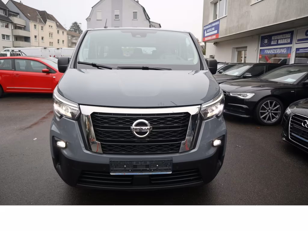 Nissan NV300