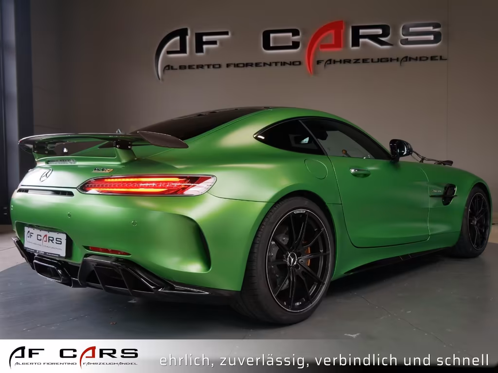 Mercedes-Benz AMG GT R