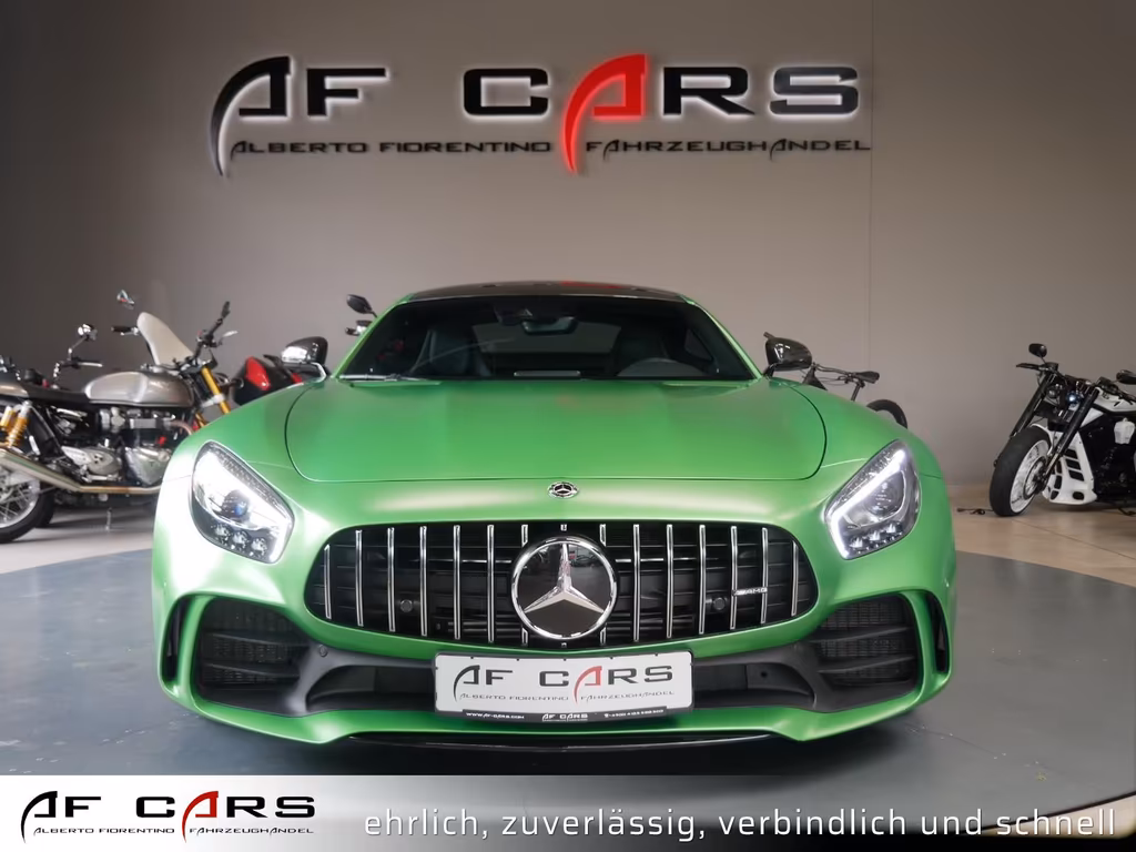 Mercedes-Benz AMG GT R