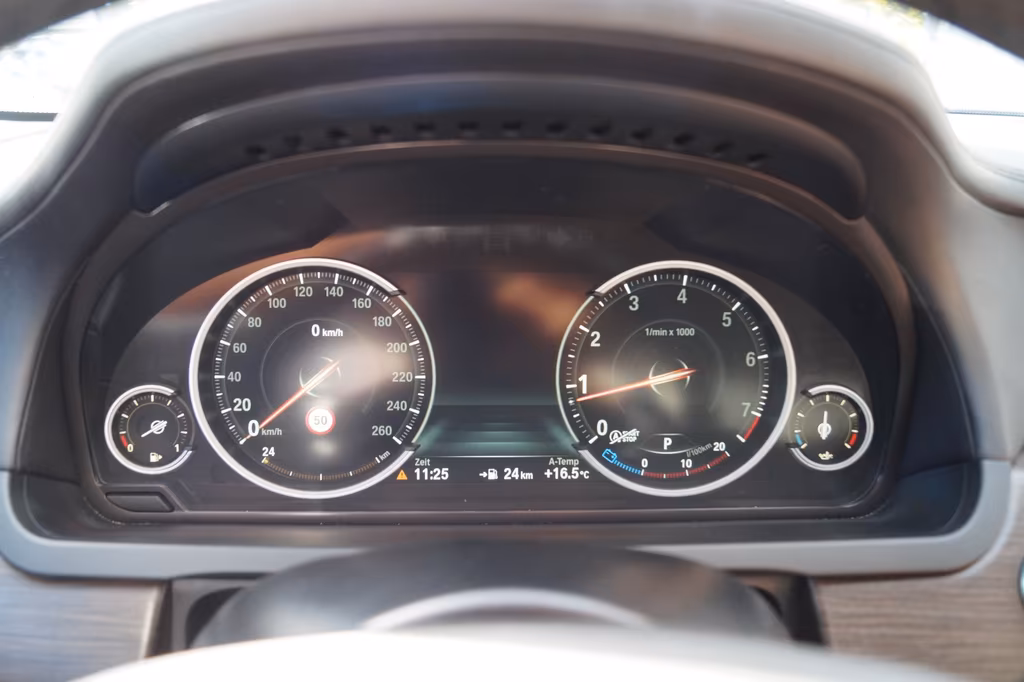 BMW 750