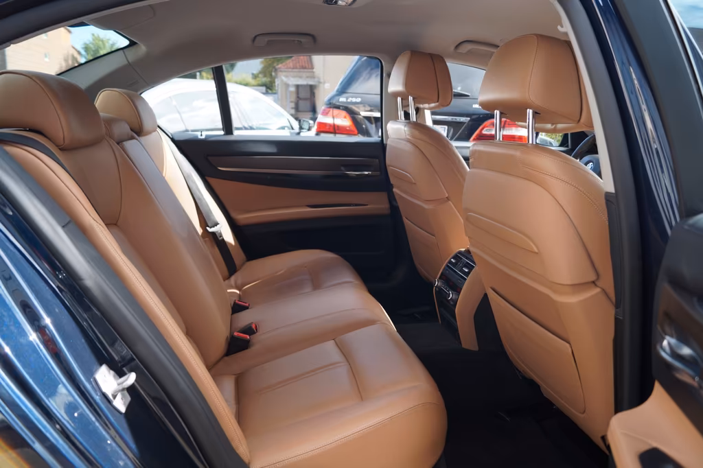 BMW 750