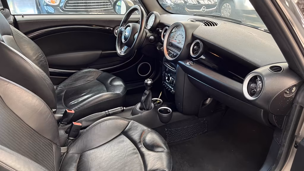 MINI Cooper D Cabrio