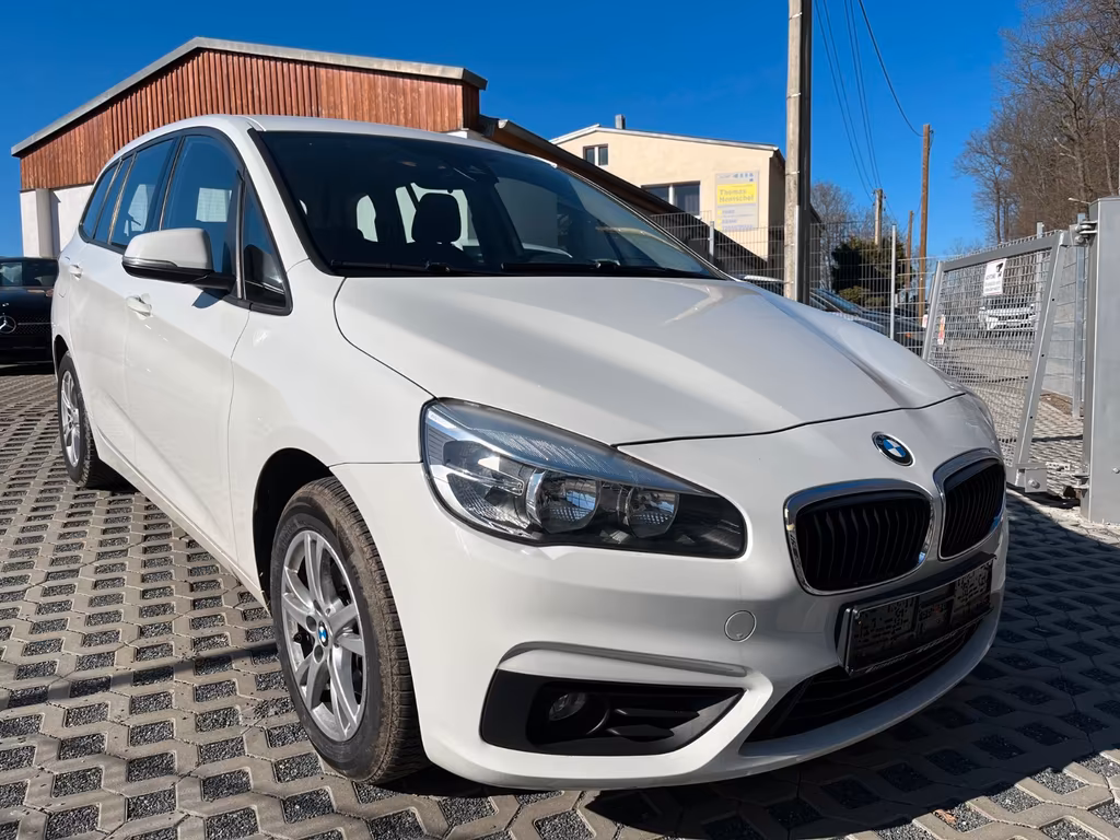 BMW 216