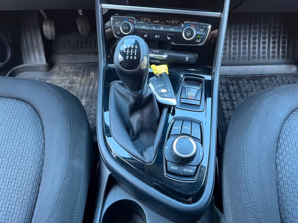 BMW 216
