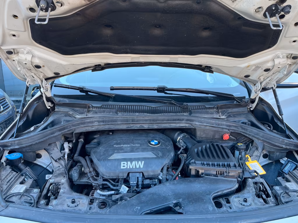BMW 216