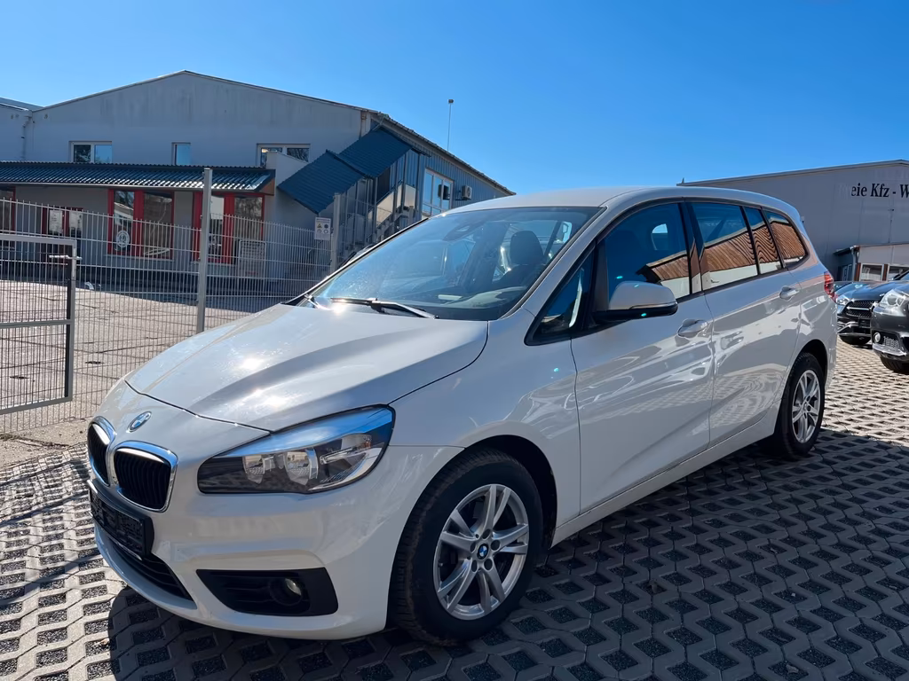 BMW 216