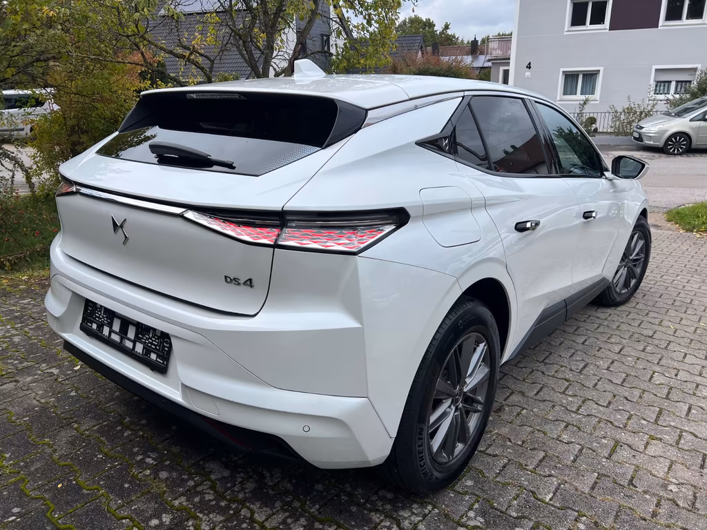 DS Automobiles DS4