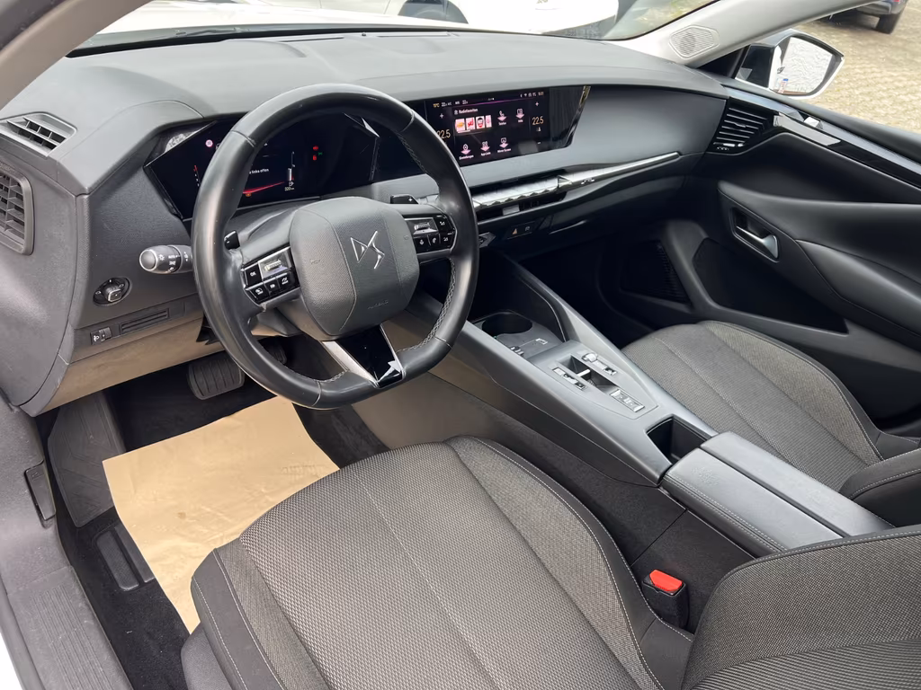 DS Automobiles DS4