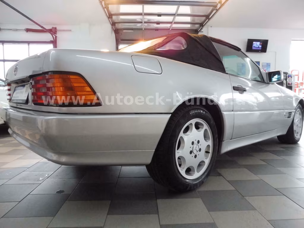 Mercedes-Benz SL 320
