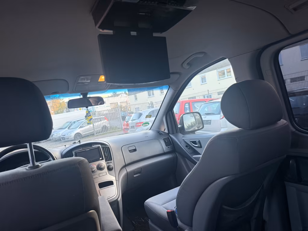 Hyundai H-1
